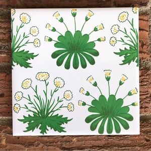 Daisies 6” Ceramic Tile a William Morris Art Reproduction White Green & Yellow